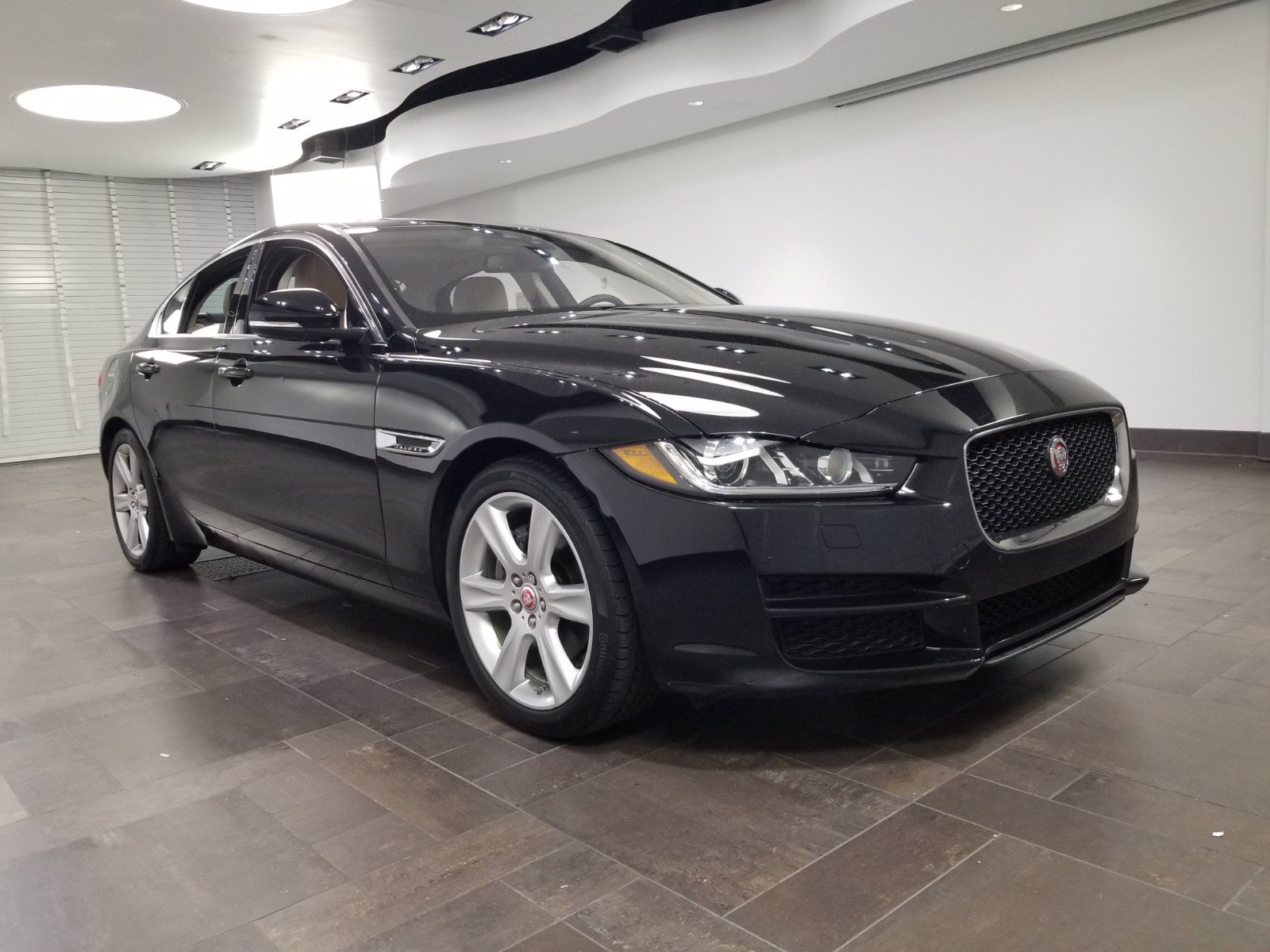 Jaguar xe 20d