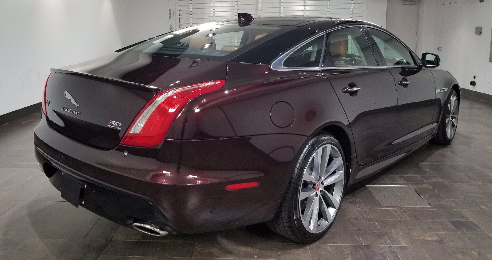 Jaguar xj 2019